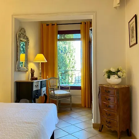 De Charme Tres Grand Confort A Pied Du Centre Historique D'uzes *