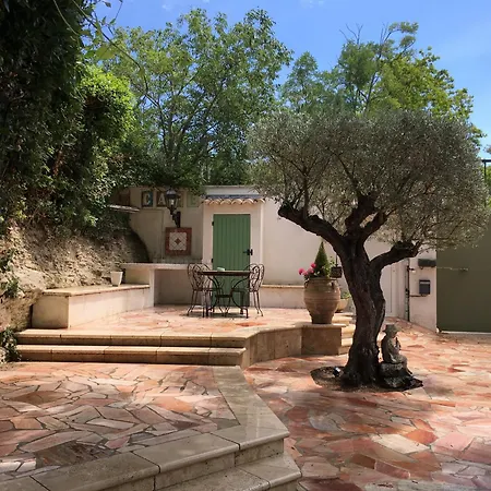 Ferienhaus De Charme Tres Grand Confort A Pied Du Centre Historique D'uzes